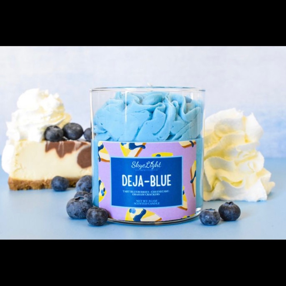Deja- Blue: Blueberry Cheesecake Scented Candle